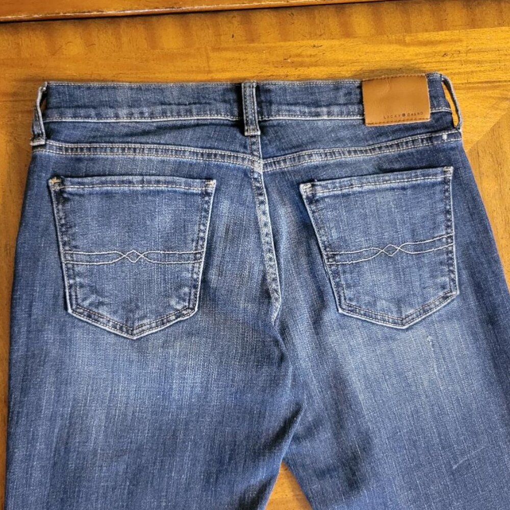 Lucky Brand Medium Wash Sweet Straight Jeans - Size 4/27 - Picture 7 of 15